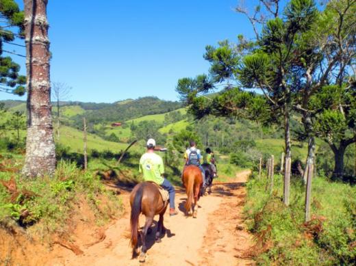 cavalgada em Santo Antônio do Pinhal
