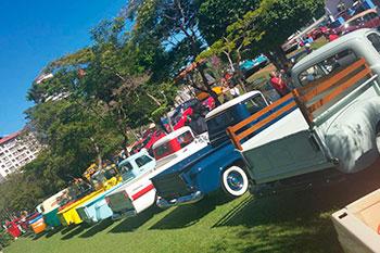 Encontro Nacional de Carros Antigos - foto pick up club